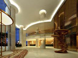Lobby entrance at the Crowne Plaza hotel is controlled using Futronix dimmers. 