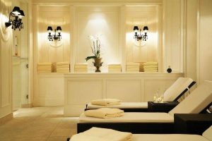 Dimmers create the atmosphere in La Santé wellness spa.